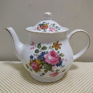 Sadler Pink Rose Teapot Blue Yellow Flower 4 Cup Porcelain England